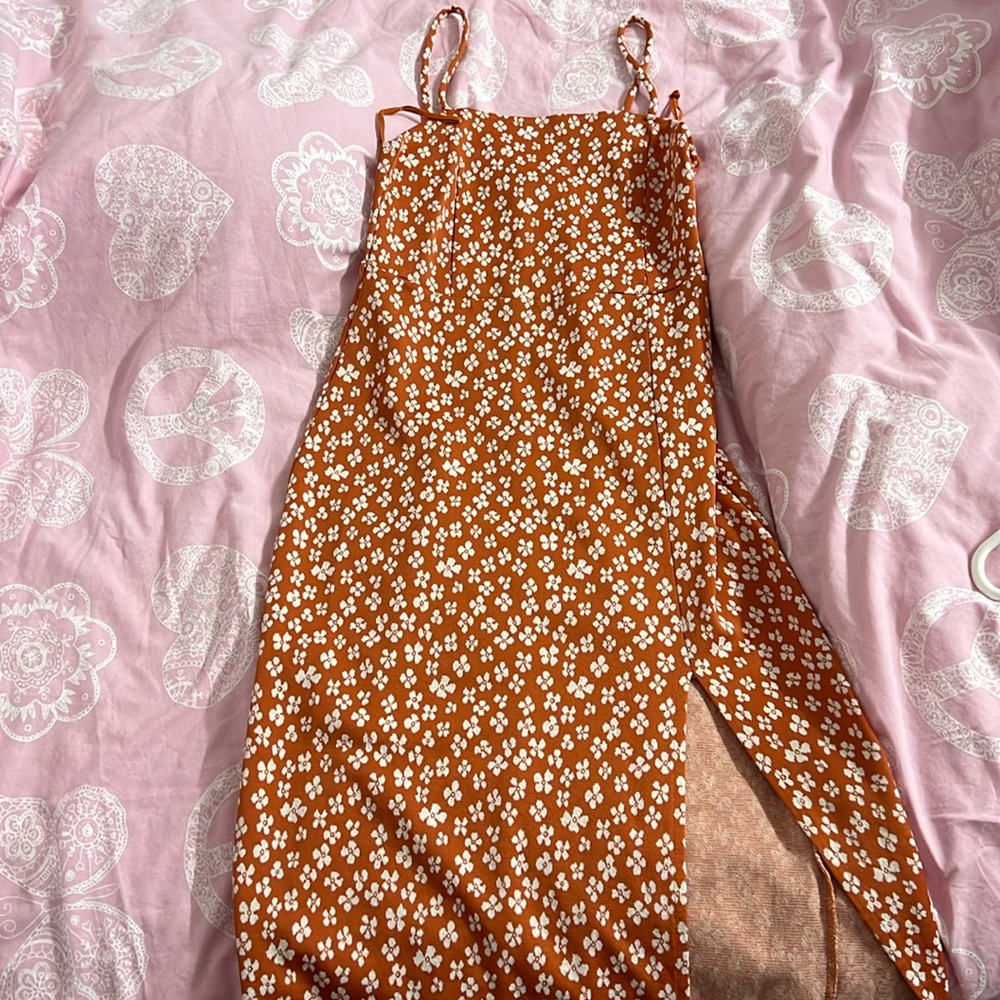 Floral zara dress w/ leg slit